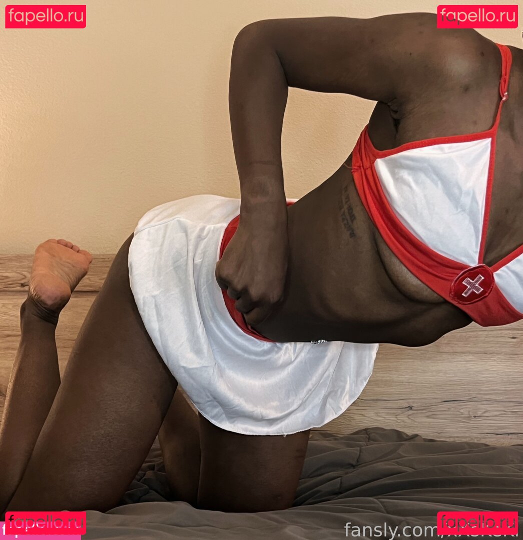 XxsKeKi Nude Onlyfans Photo 5