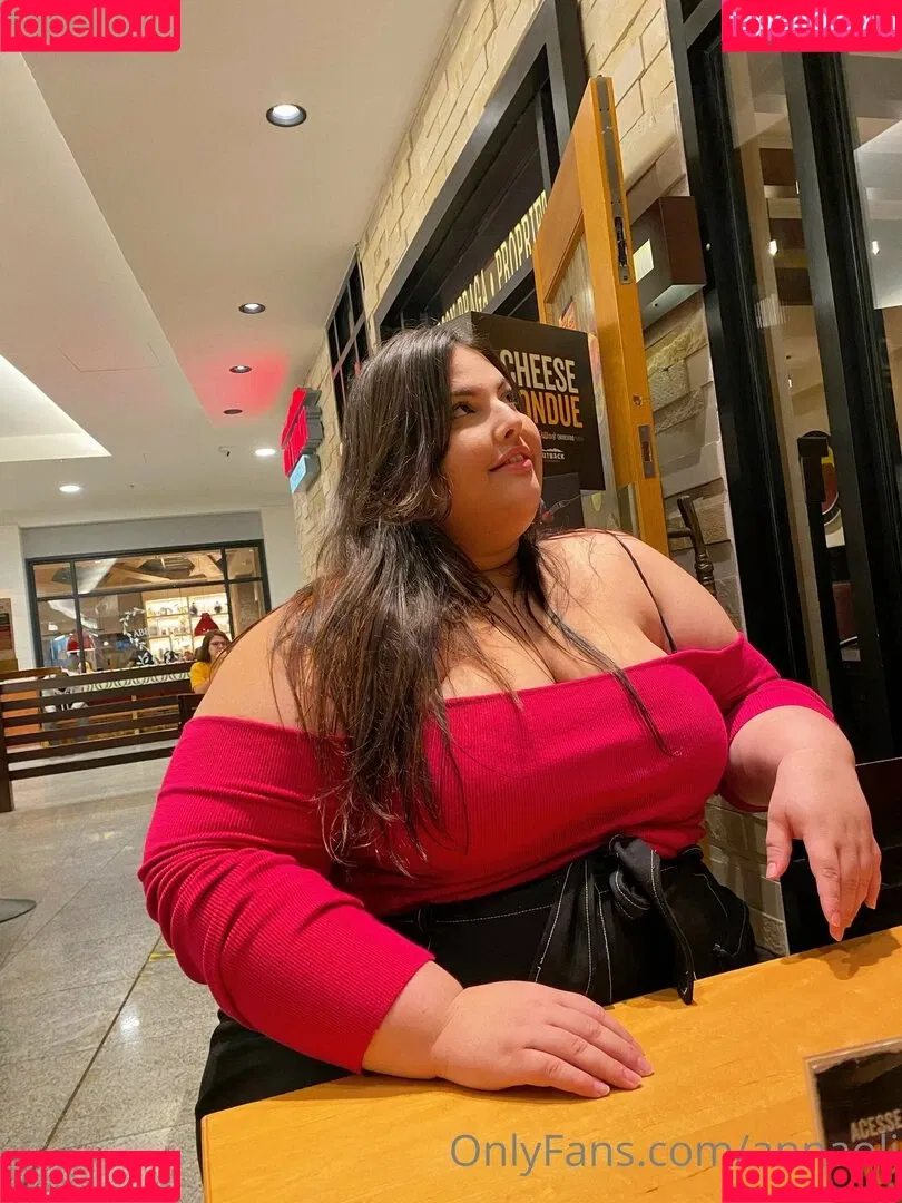 annaoli Onlyfans Photo Gallery 