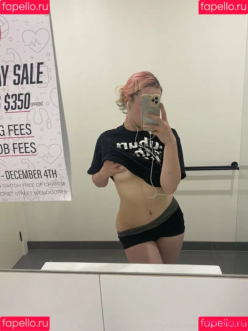 momocoloured Onlyfans Photo Gallery 
