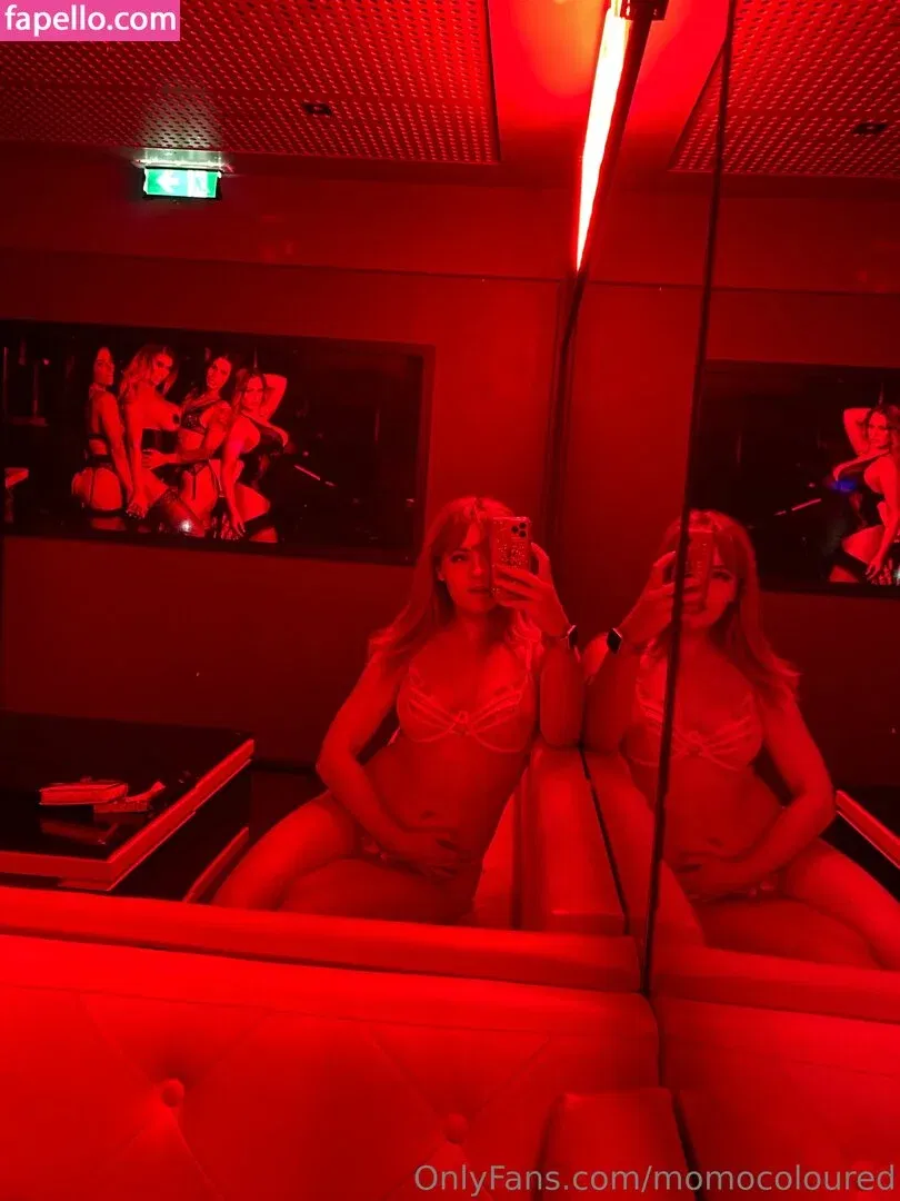 momocoloured Onlyfans Photo Gallery 