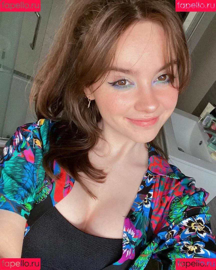 Laura Anne Onlyfans Photo Gallery 
