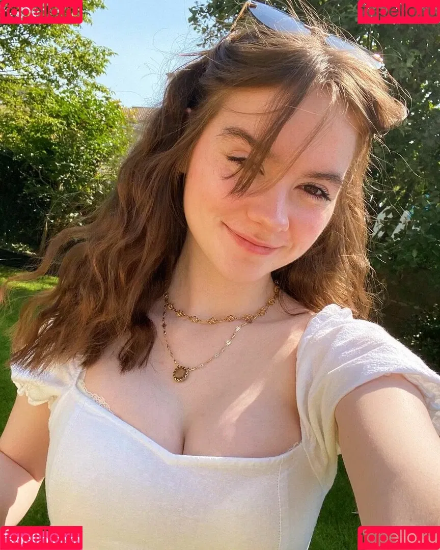 Laura Anne Onlyfans Photo Gallery 