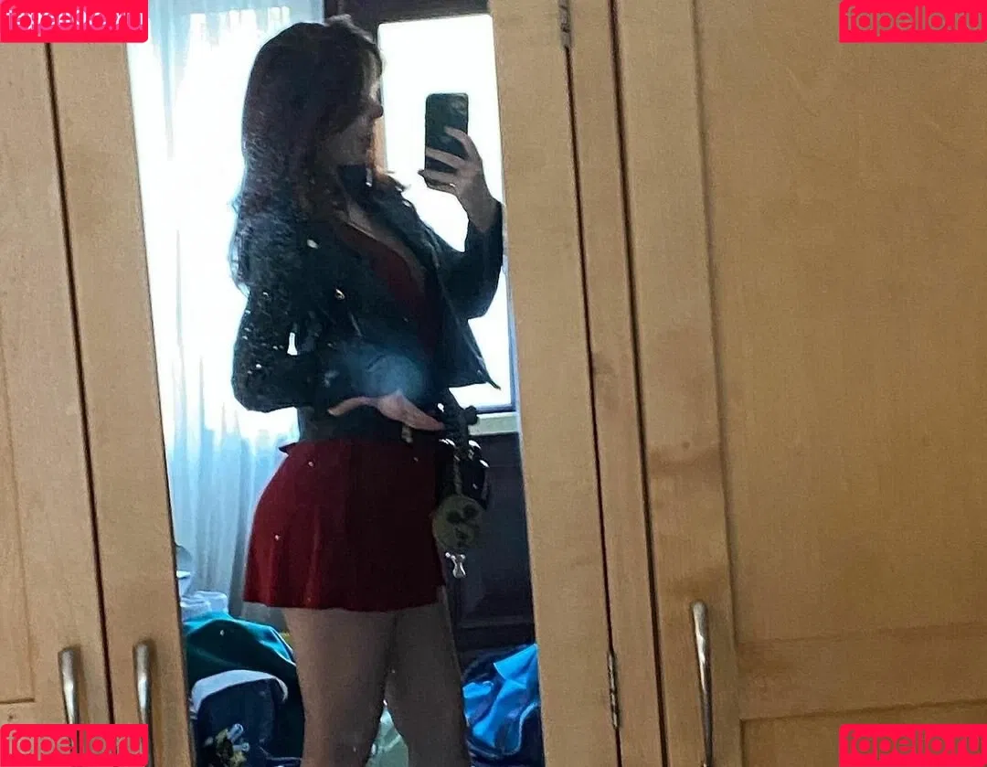 Laura Anne Onlyfans Photo Gallery 