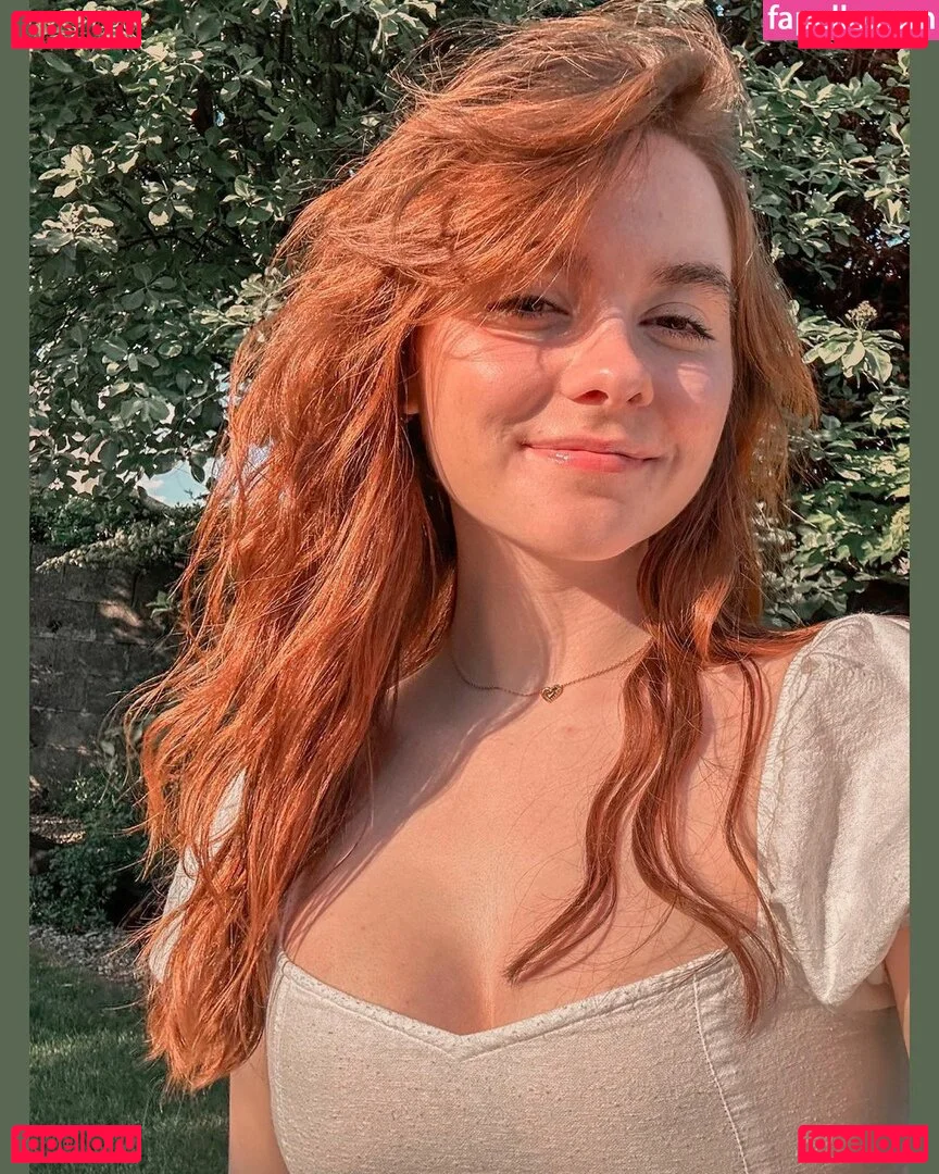 Laura Anne Onlyfans Photo Gallery 