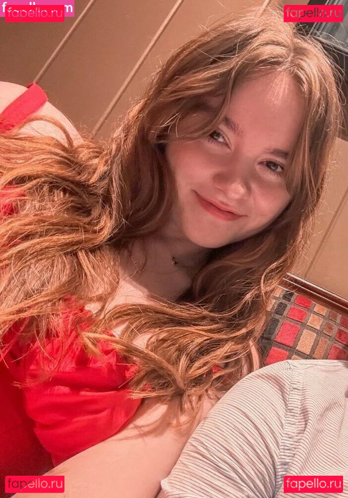 Laura Anne Onlyfans Photo Gallery 