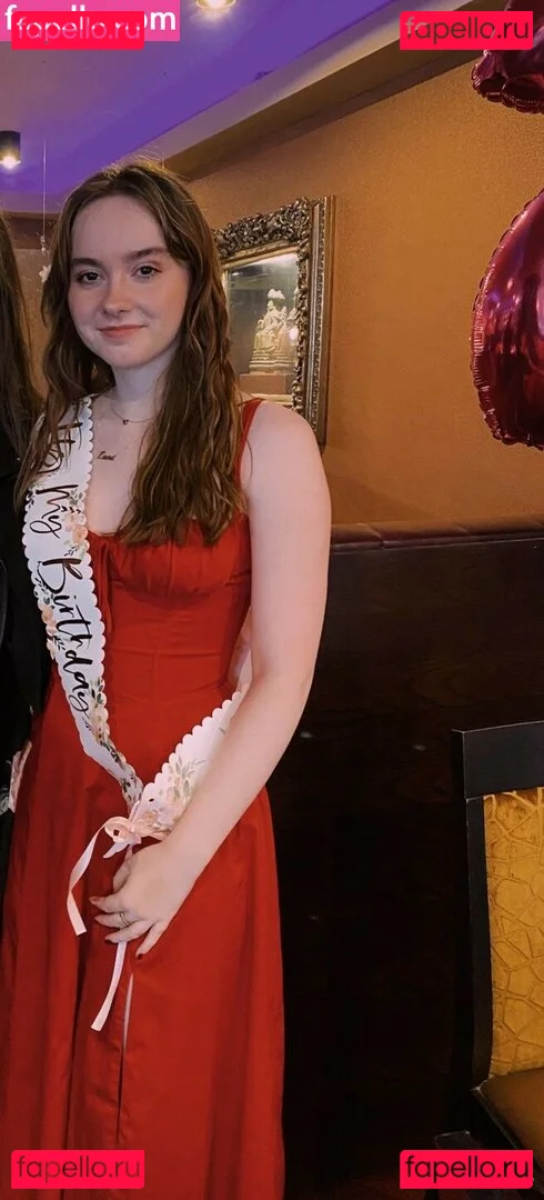 Laura Anne Onlyfans Photo Gallery 