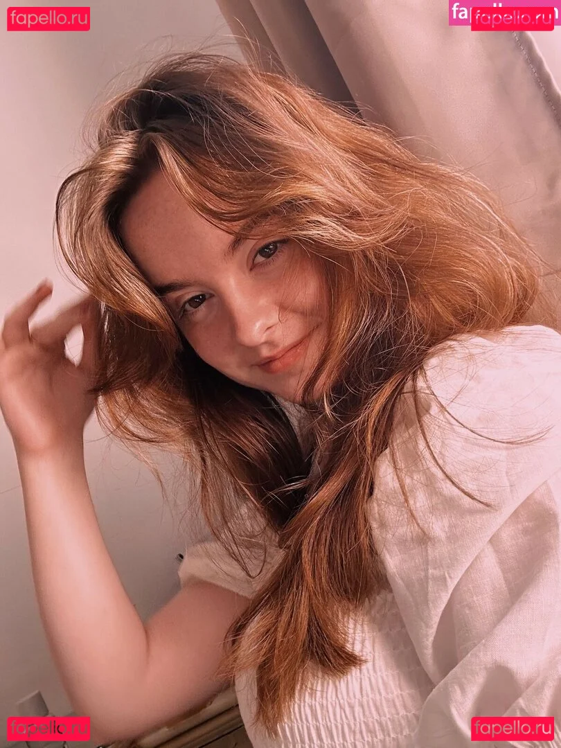 Laura Anne Onlyfans Photo Gallery 