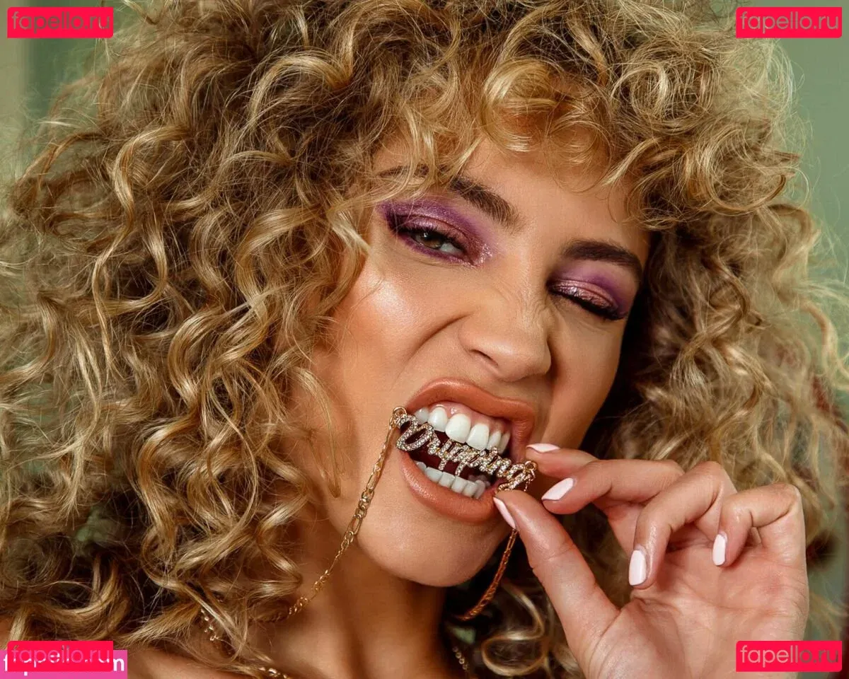 Rose Bertram Model Onlyfans Photo Gallery 