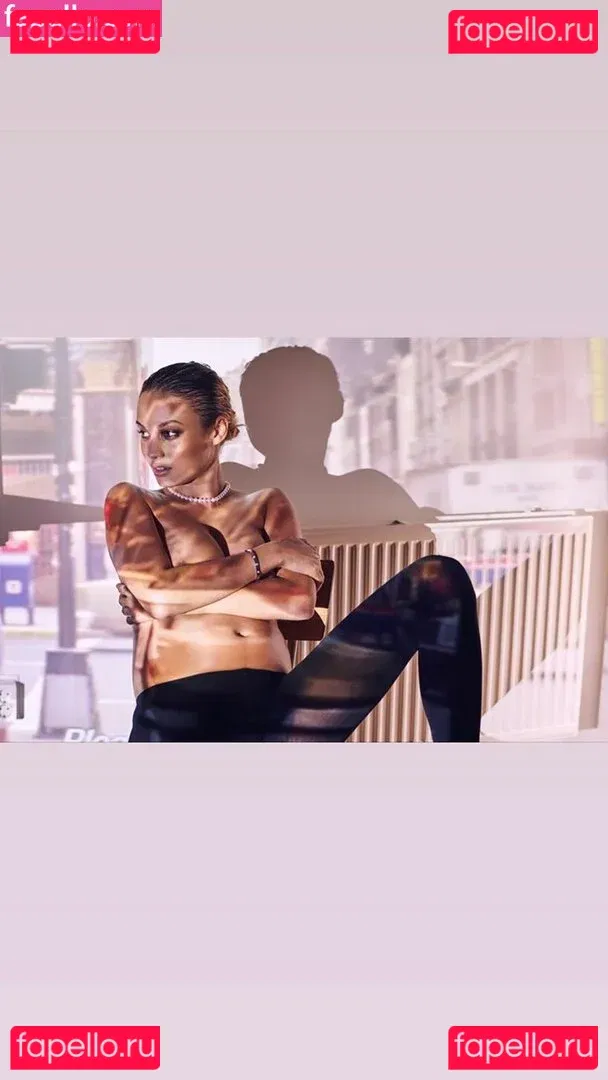 Rose Bertram Model Onlyfans Photo Gallery 