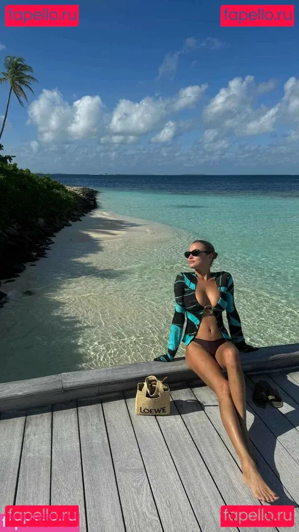 Rose Bertram Model Onlyfans Photo Gallery 