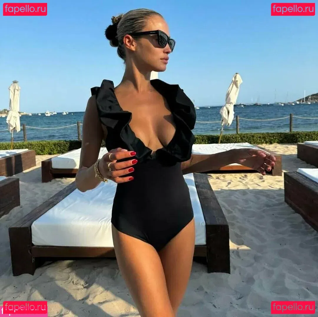 Rose Bertram Model Onlyfans Photo Gallery 