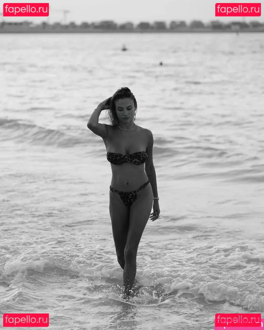 Rose Bertram Model Onlyfans Photo Gallery 