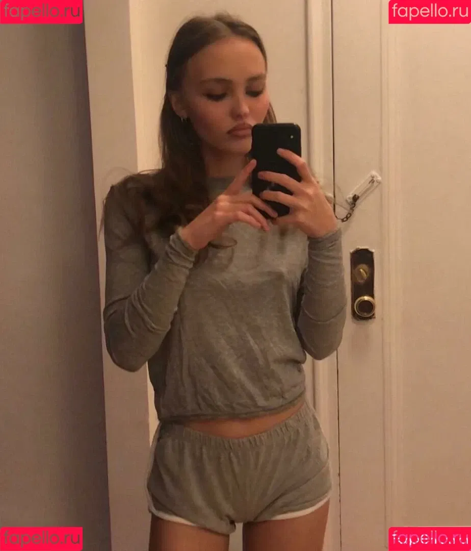 Lilly Rose Depp Onlyfans Photo Gallery 
