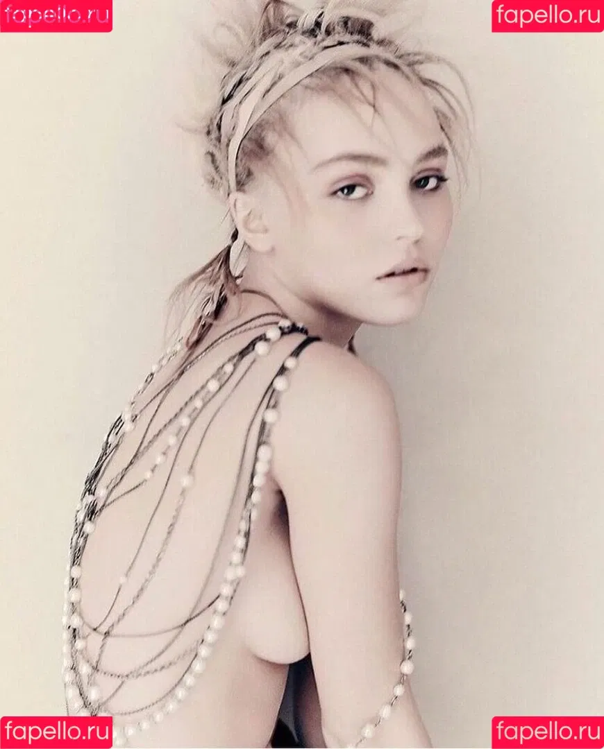 Lilly Rose Depp Onlyfans Photo Gallery 