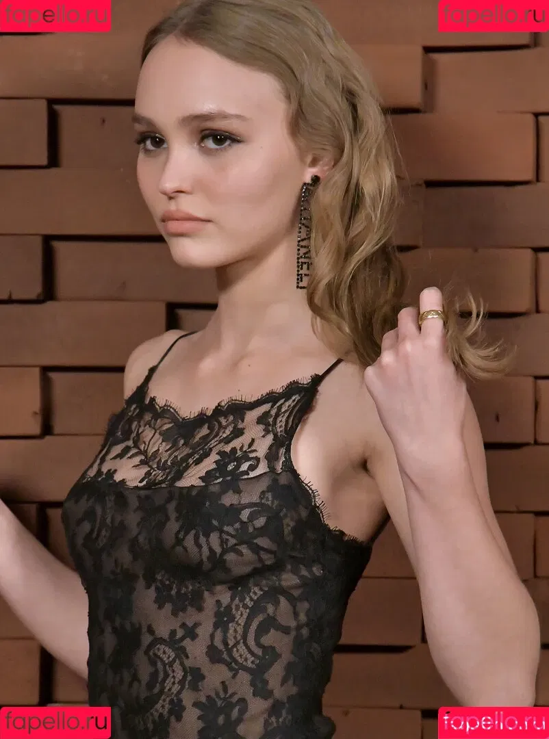 Lilly Rose Depp Onlyfans Photo Gallery 