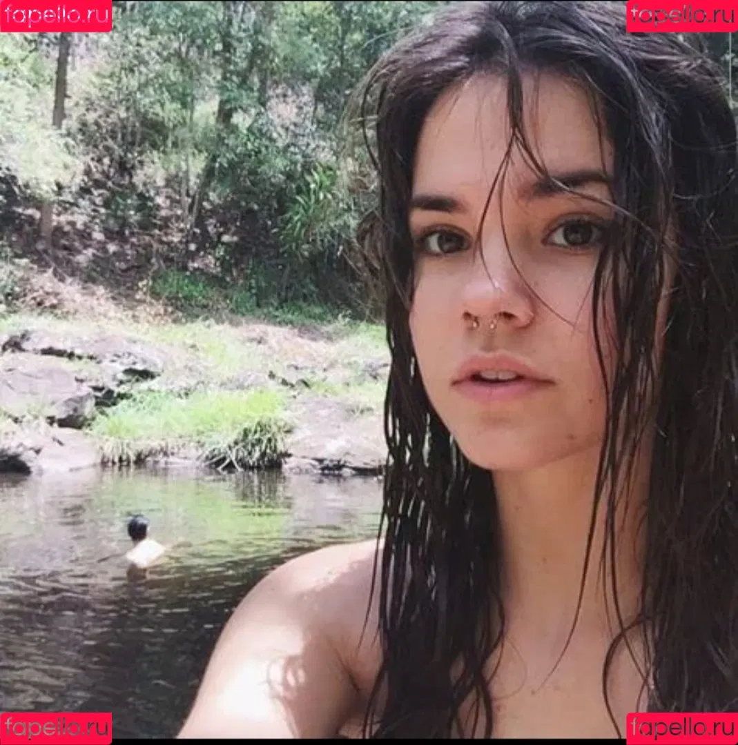 Maia Mitchell Onlyfans Photo Gallery 