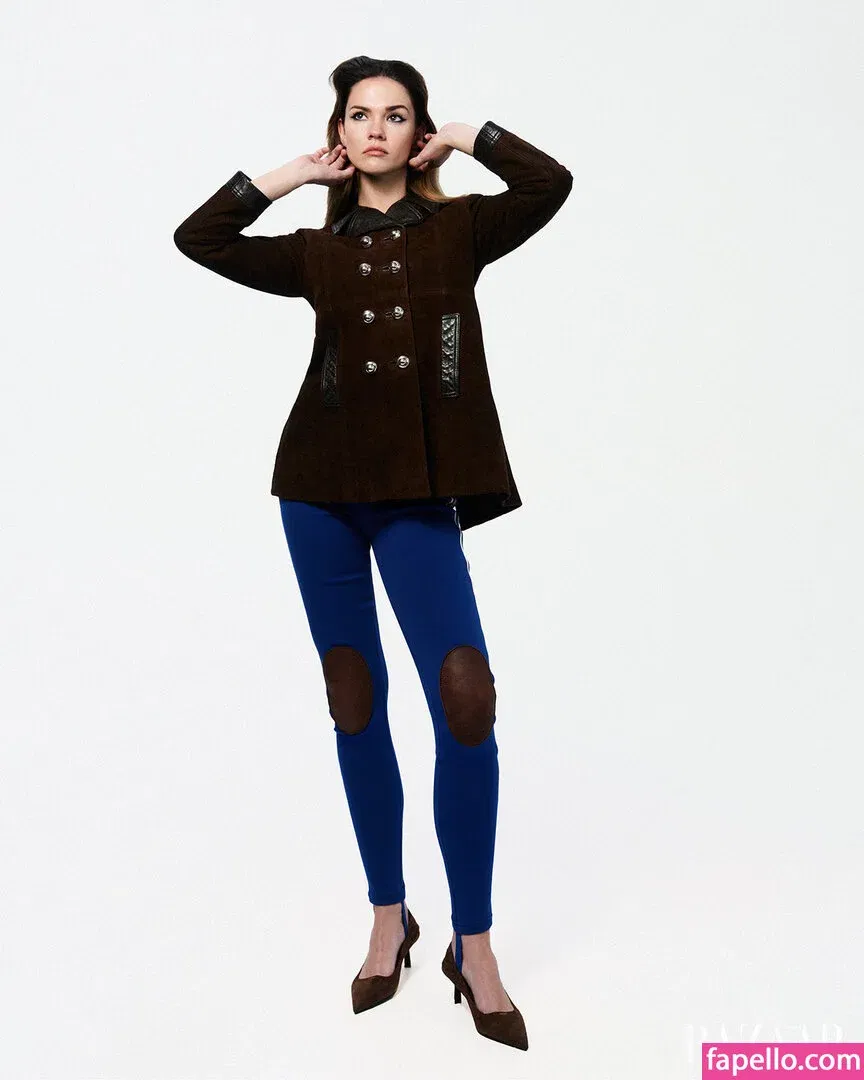 Maia Mitchell Onlyfans Photo Gallery 