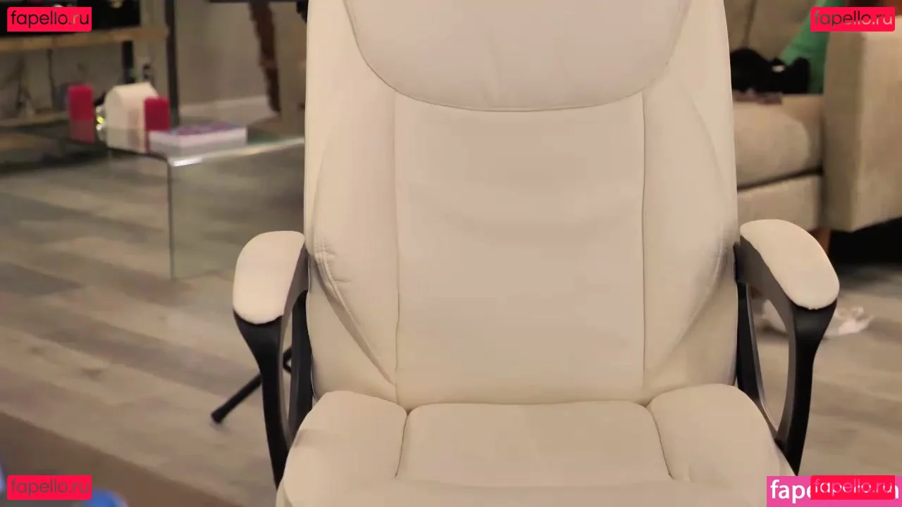 Katee Owen Onlyfans Photo Gallery 