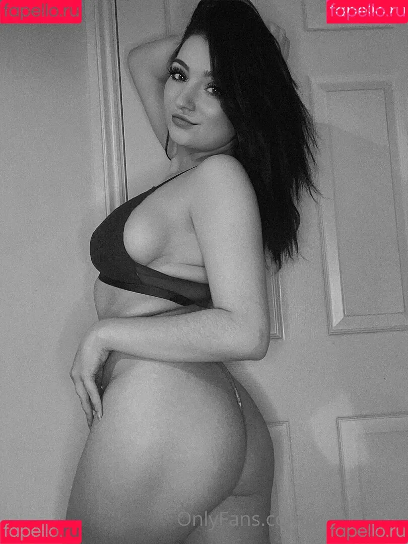 kayyllaa20 Onlyfans Photo Gallery 