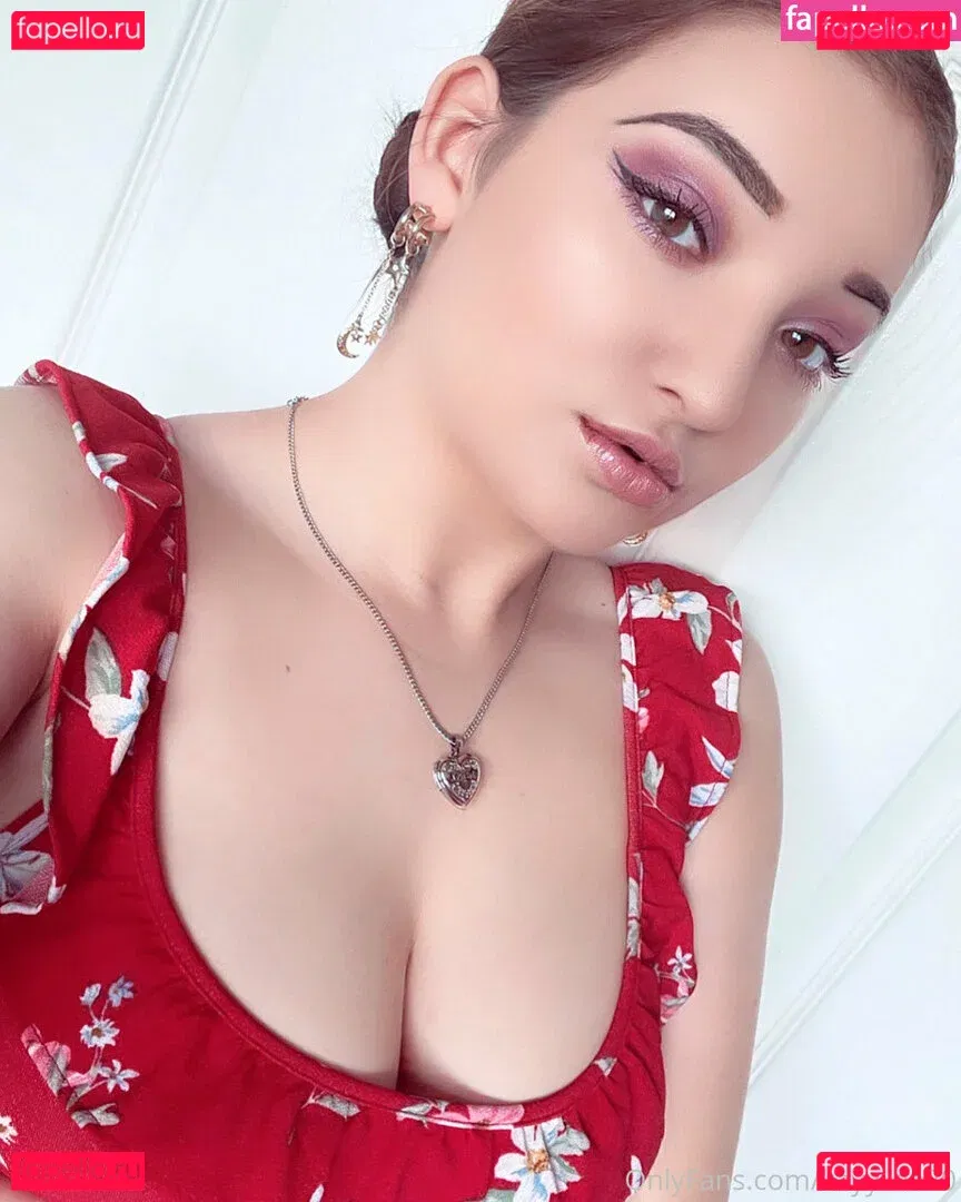 kayyllaa20 Onlyfans Photo Gallery 