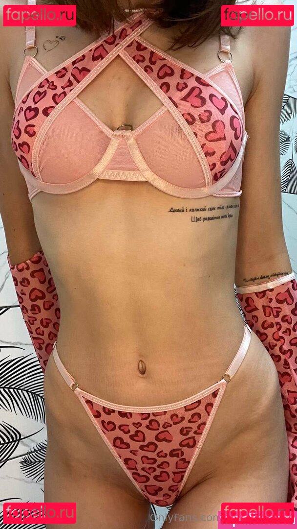 vickienovak Nude Onlyfans Photo 12