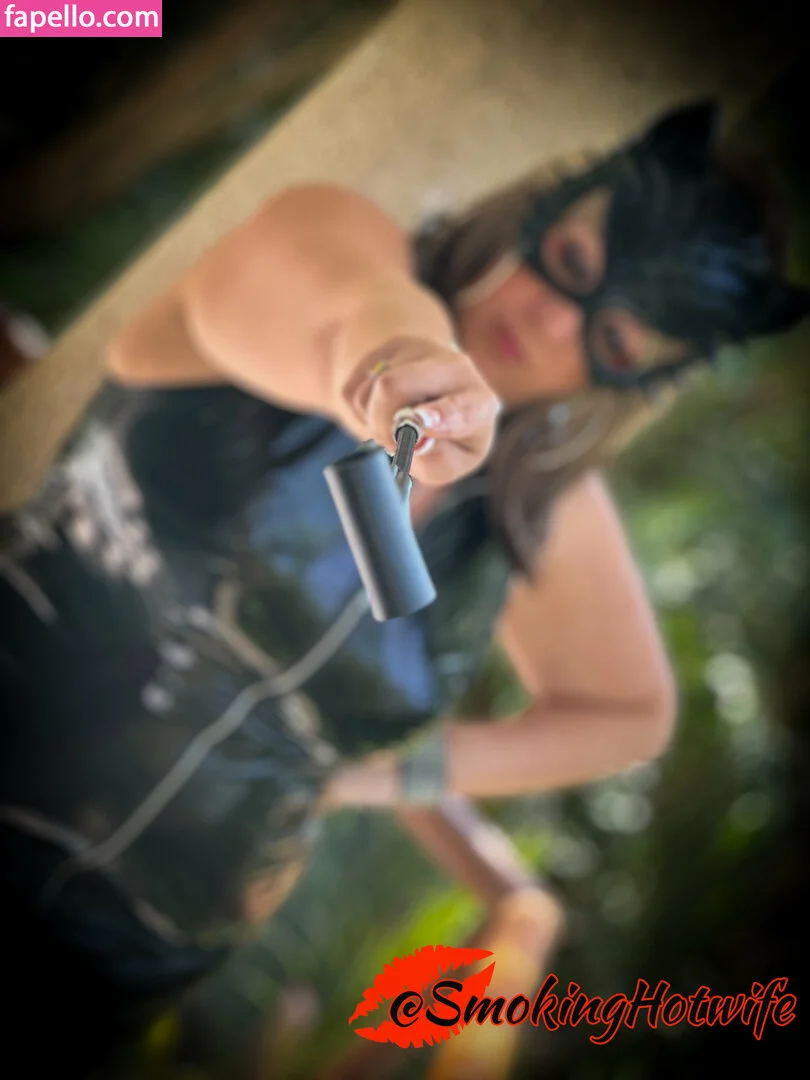 smokinghotwife Onlyfans Photo Gallery 