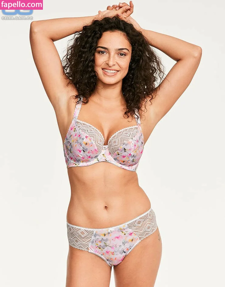 sophieeryy Onlyfans Photo Gallery 