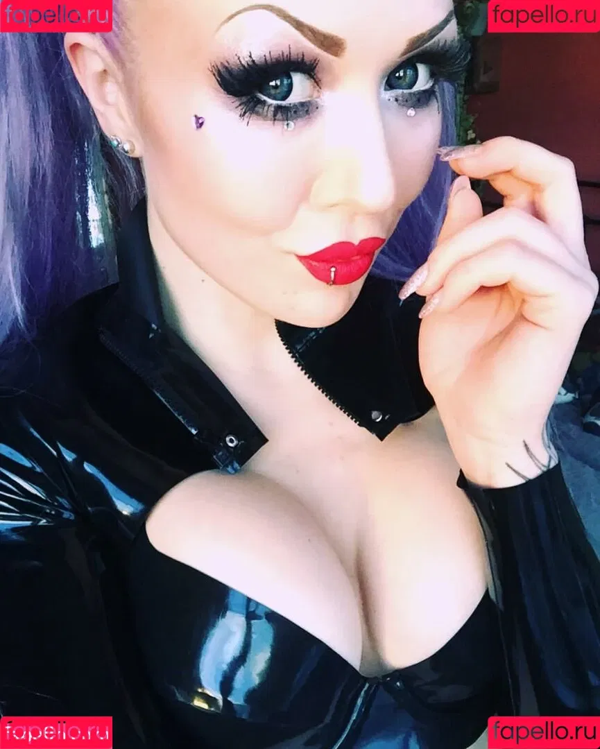 My Little Vronie Onlyfans Photo Gallery 