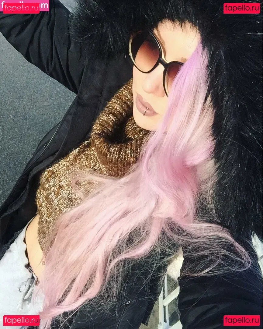 My Little Vronie Onlyfans Photo Gallery 