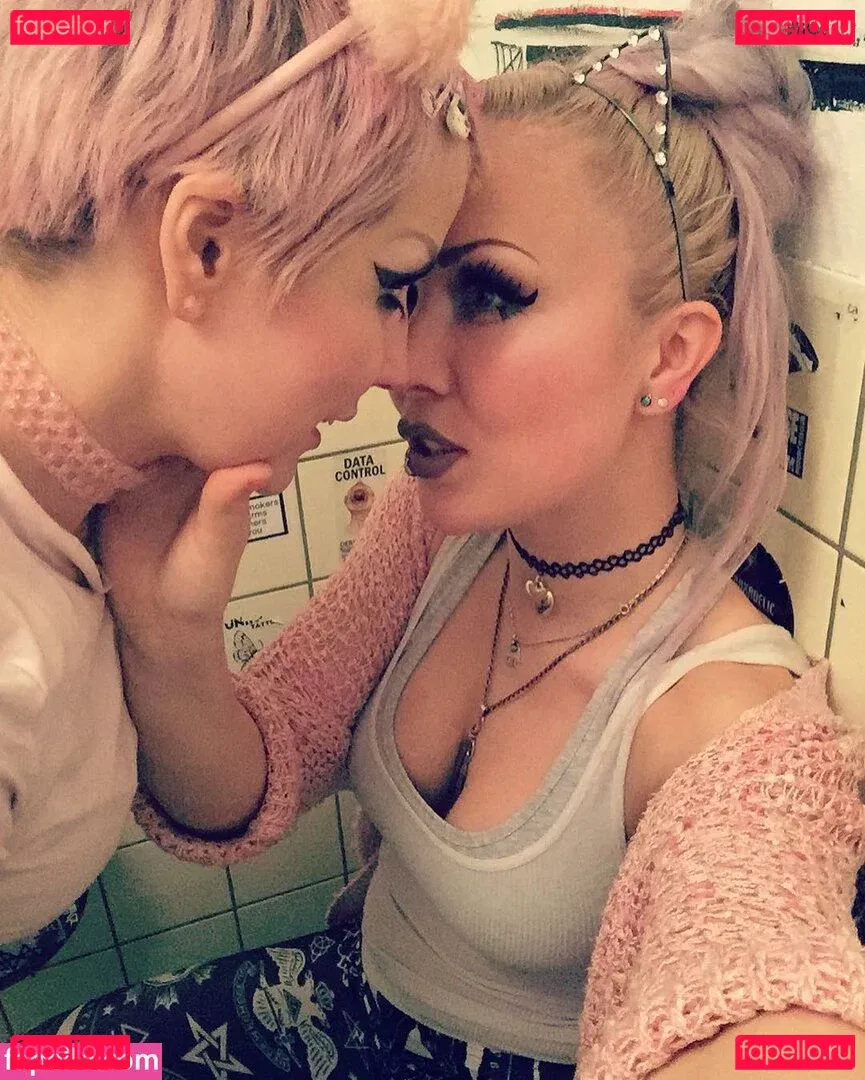 My Little Vronie Onlyfans Photo Gallery 