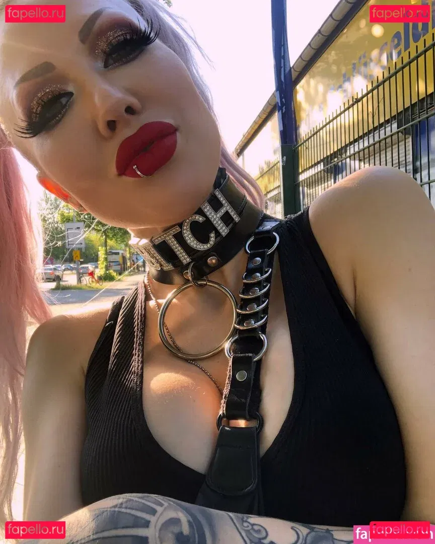 My Little Vronie Onlyfans Photo Gallery 