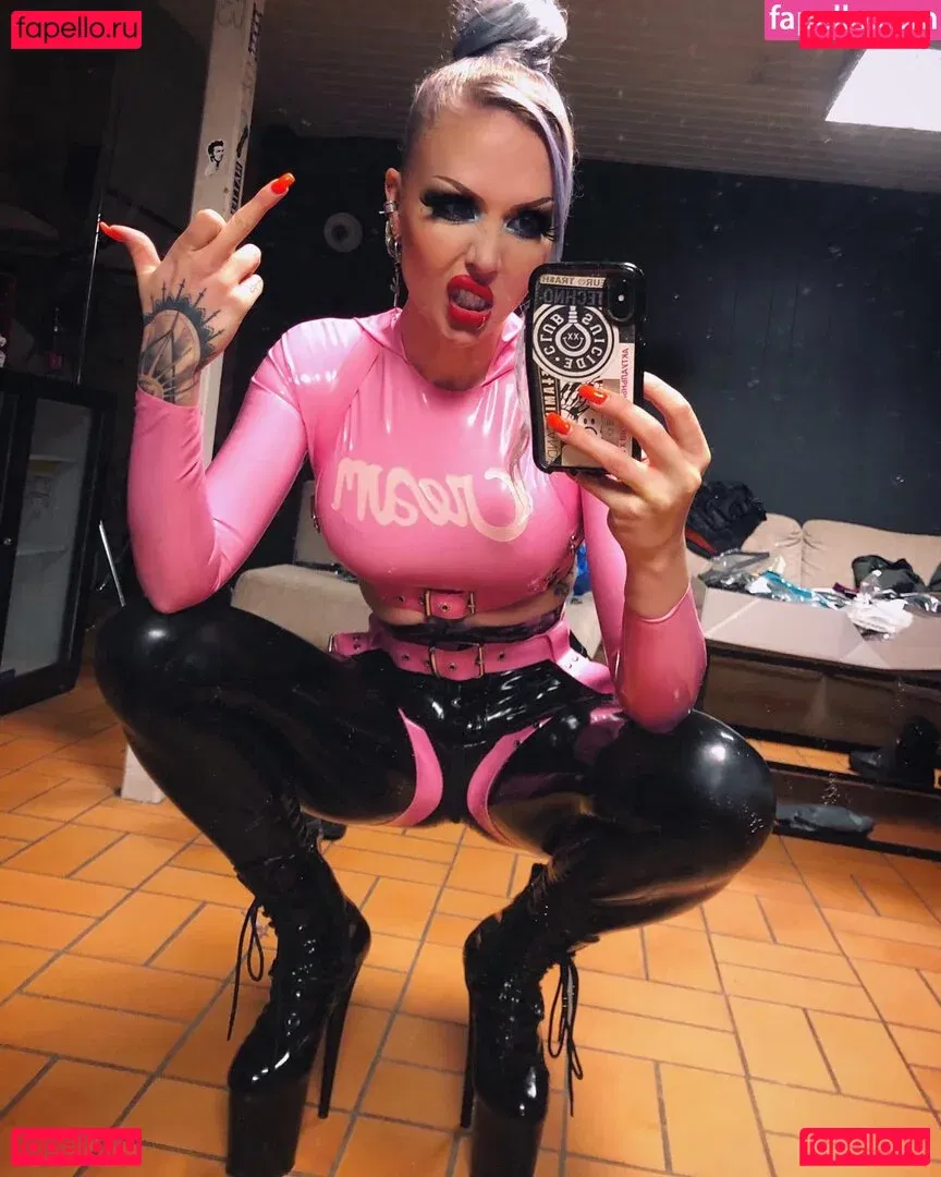 My Little Vronie Onlyfans Photo Gallery 