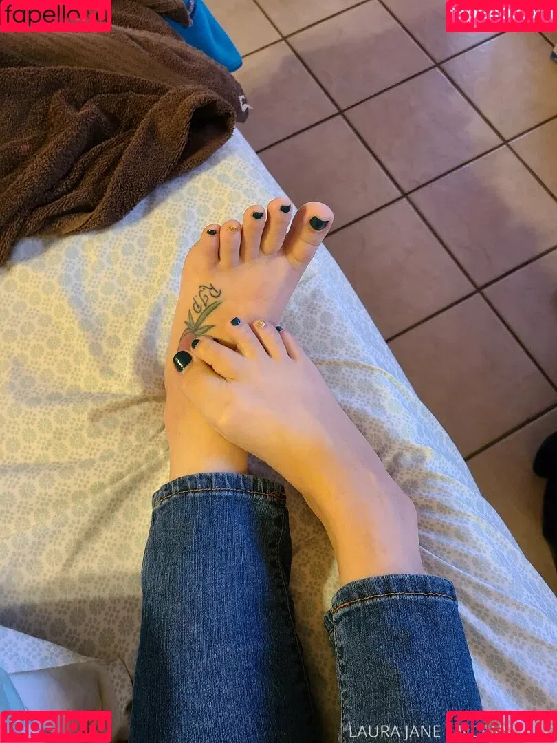 laurajaneuncensored Onlyfans Photo Gallery 