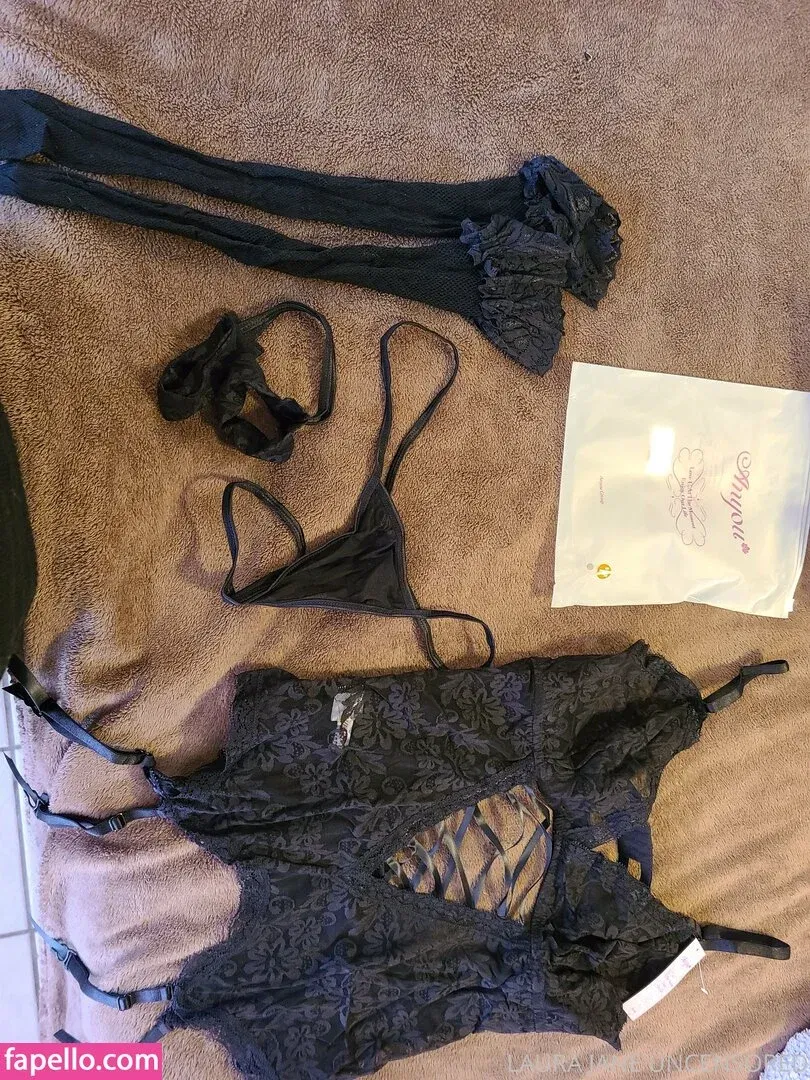 laurajaneuncensored Onlyfans Photo Gallery 