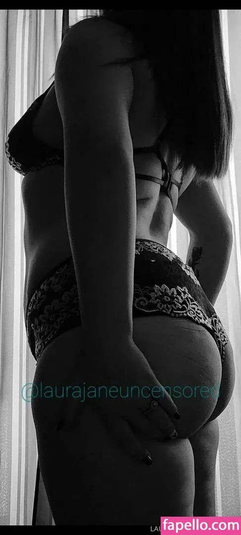 laurajaneuncensored Onlyfans Photo Gallery 