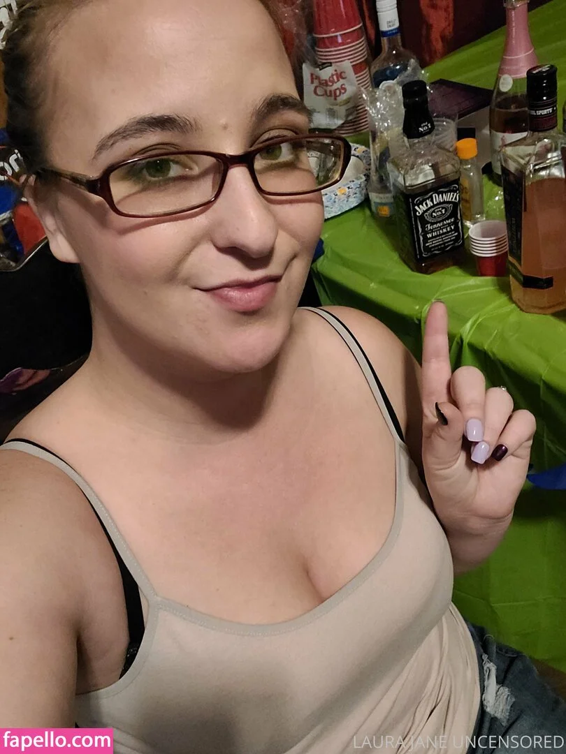 laurajaneuncensored Onlyfans Photo Gallery 