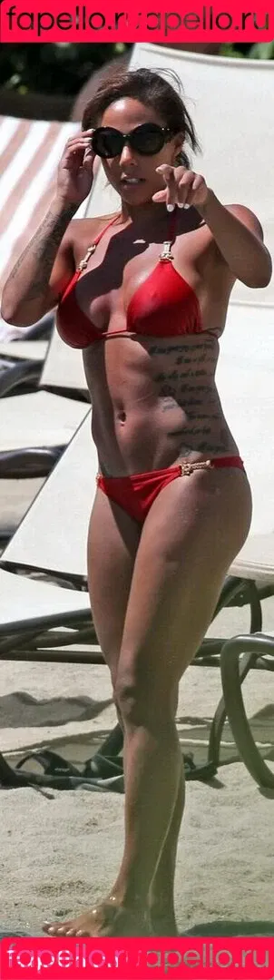 Sydney Leroux Onlyfans Photo Gallery 