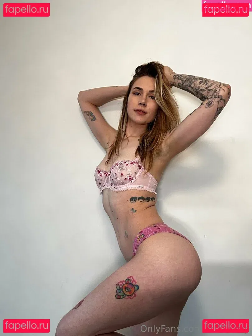 Rosemoontv Onlyfans Photo Gallery 