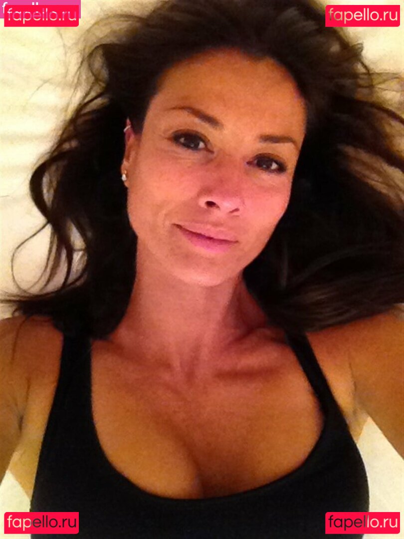 Mel Sykes Nude Onlyfans Photo 24