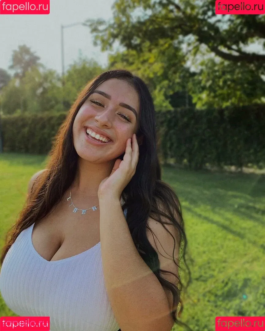 baelib Onlyfans Photo Gallery 