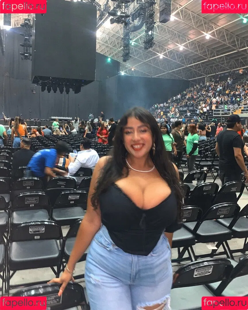 baelib Onlyfans Photo Gallery 