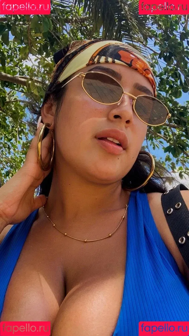 baelib Onlyfans Photo Gallery 