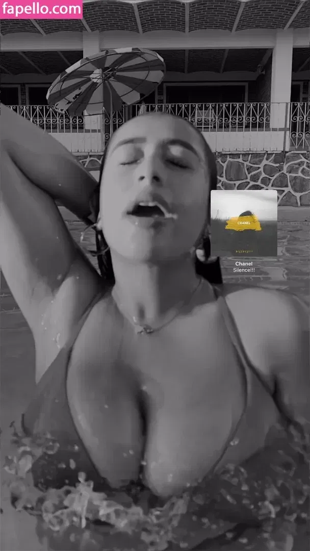 baelib Onlyfans Photo Gallery 