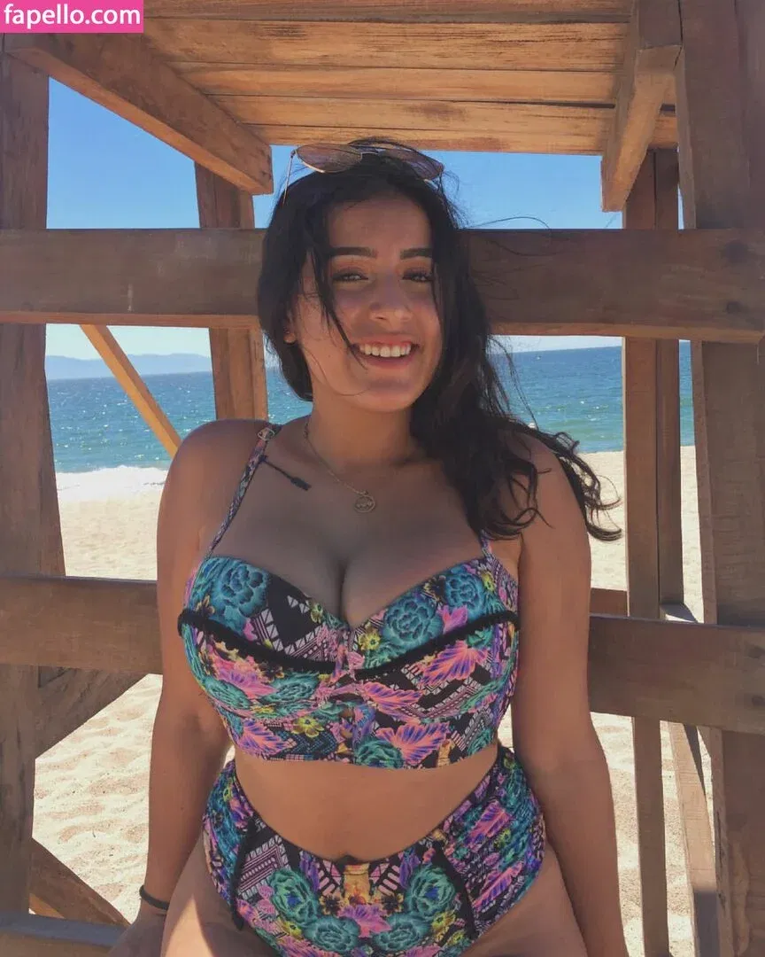 baelib Onlyfans Photo Gallery 