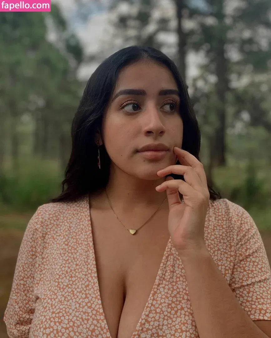 baelib Onlyfans Photo Gallery 