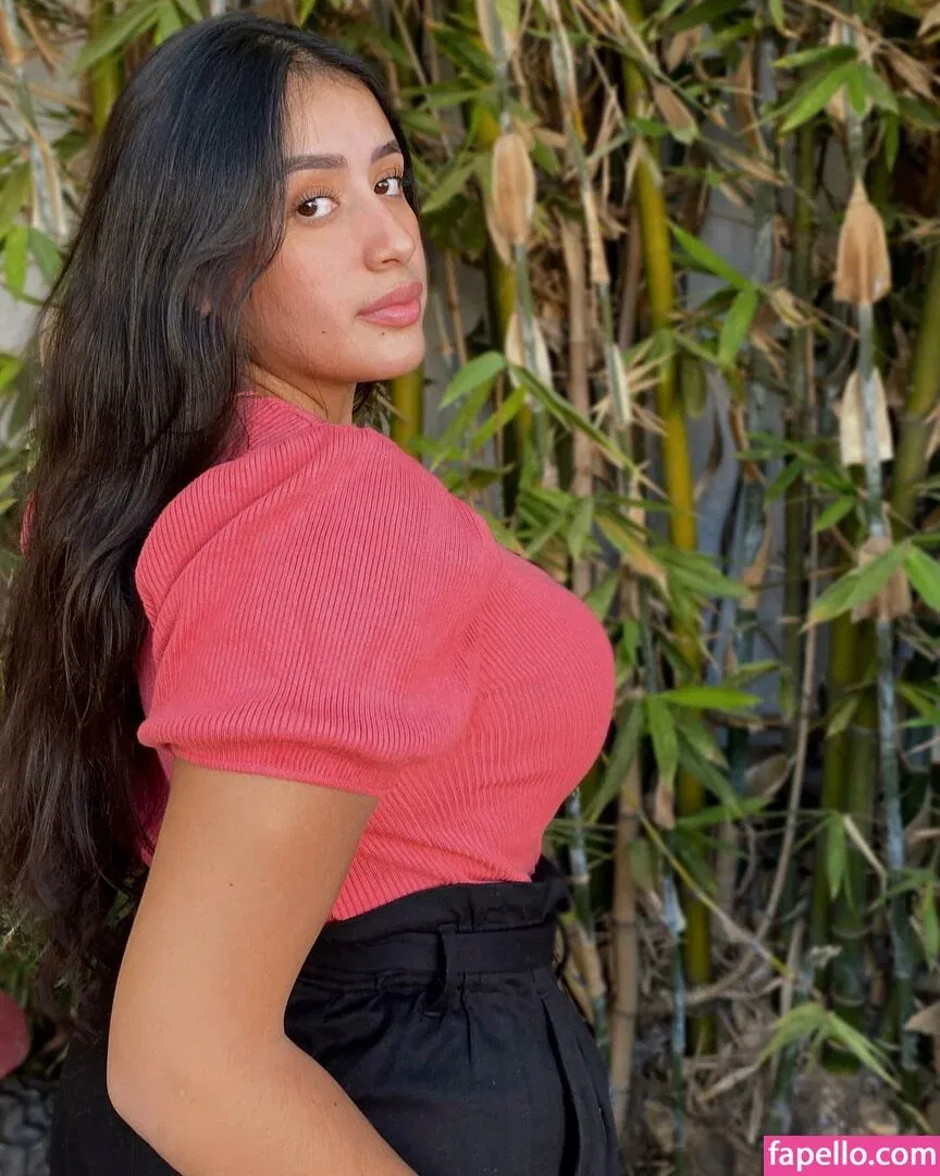 baelib Onlyfans Photo Gallery 