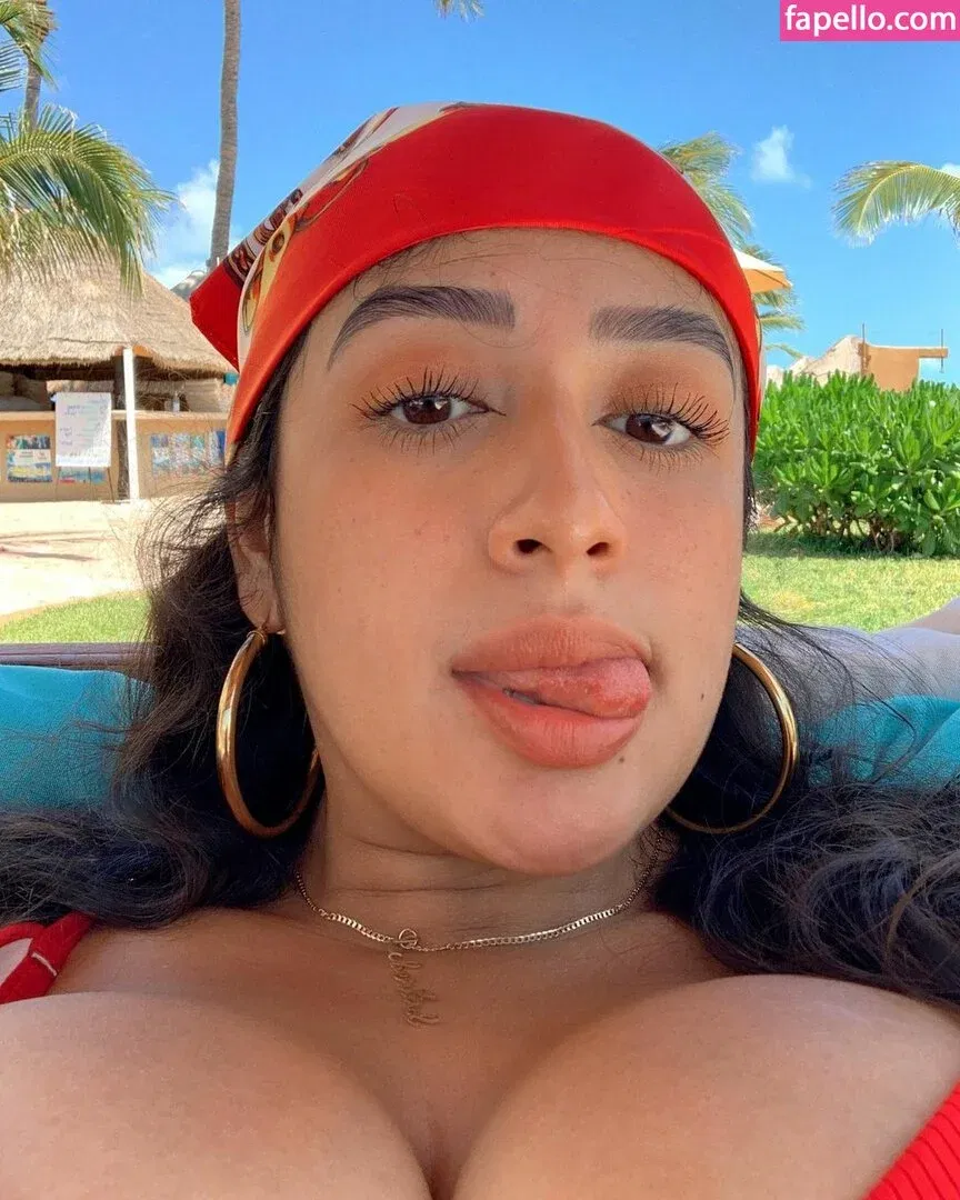 baelib Onlyfans Photo Gallery 