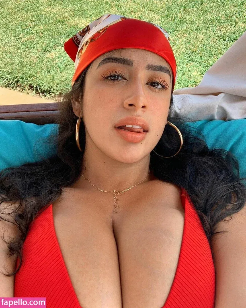 baelib Onlyfans Photo Gallery 