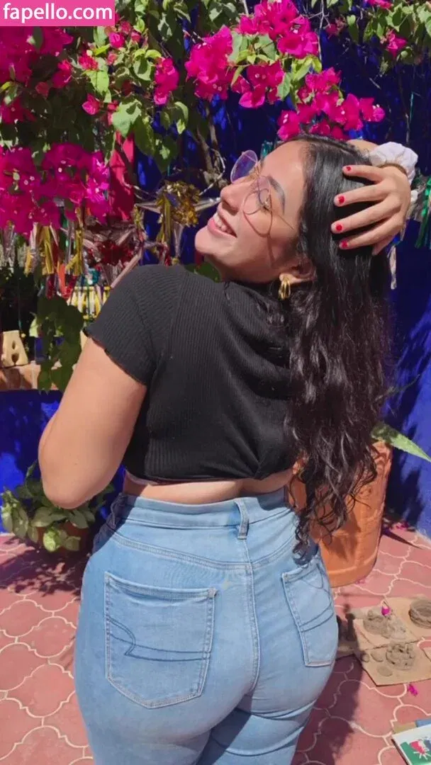 baelib Onlyfans Photo Gallery 