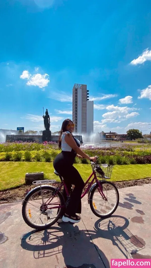 baelib Onlyfans Photo Gallery 